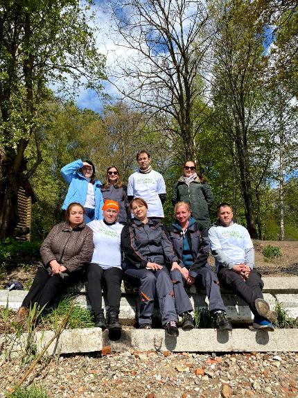 Сотрудники ГАУ КО "ЕКАТ" приняли участие в экологическом субботнике "Зеленая Весна"